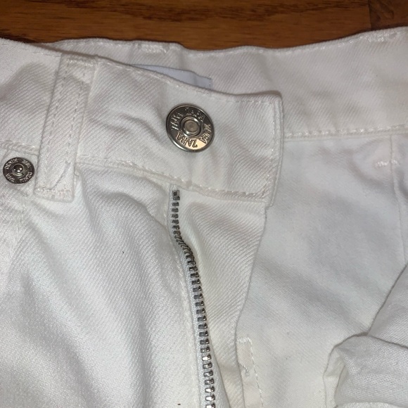 Stylish Zara jeans - Picture 4 of 9